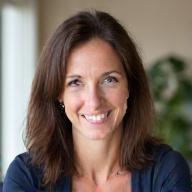 Helena Matthews, Lead Dog Behavioural Specialist at HearthHound Coaching Brighton